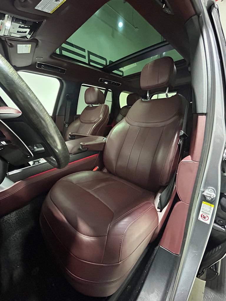 Used 2023 Land Rover Range Rover Autobiography AWD/4WD image 9