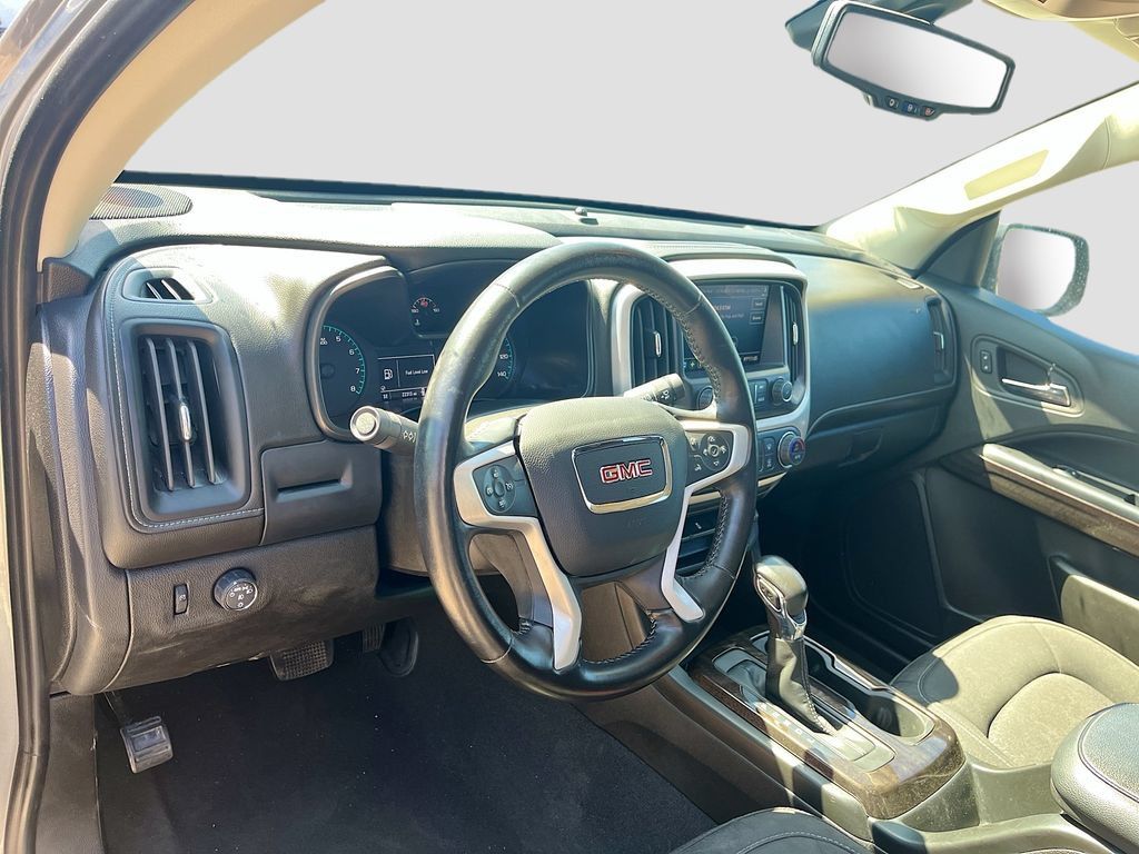 Used 2022 GMC Canyon Elevation w/ Trailering Package RWD image 9