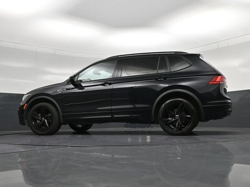 Used 2023 Volkswagen Tiguan SE R-Line FWD image 25