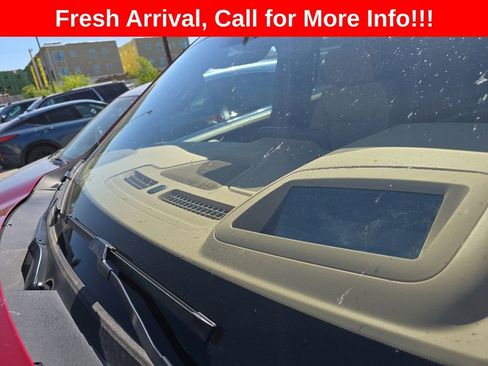 Used 2024 Chevrolet Tahoe Premier w/ Advanced Technology Package AWD/4WD image 17