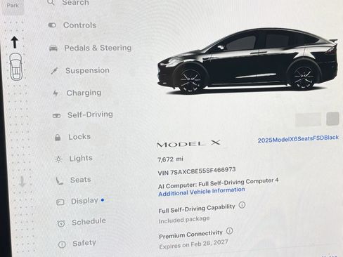 Used 2025 Tesla Model X AWD/4WD image 10