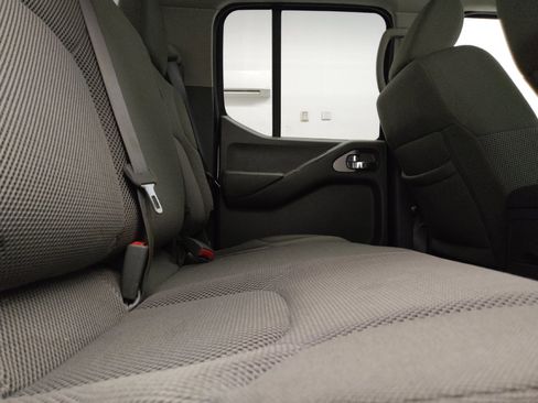 Used 2019 Nissan Frontier SV RWD image 19