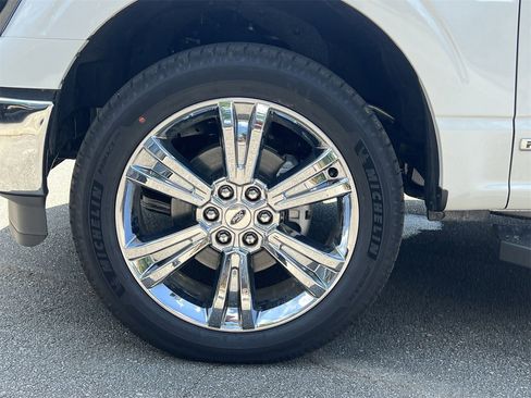 New 2025 Ford F150 Lariat w/ Equipment Group 502A High image 37