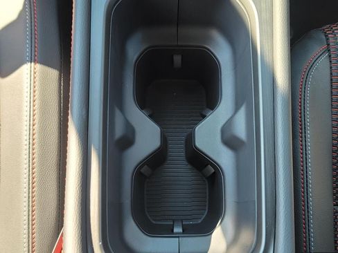 New 2026 Nissan Kicks SR w/ Cold Weather Package AWD/4WD image 19