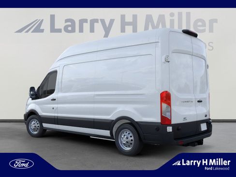 New 2025 Ford Transit 250 148 High Roof AWD image 4