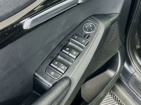 Used 2025 Kia Seltos S FWD image 15
