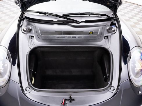 Certified 2017 Porsche 911 Carrera RWD image 31
