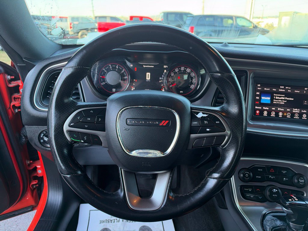 Used 2019 Dodge Challenger SXT w/ Driver Convenience Group RWD image 15