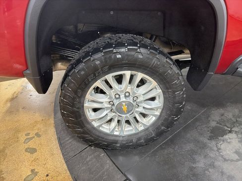 Certified 2021 Chevrolet Silverado 3500 High Country w/ Z71 Off-Road Package image 39