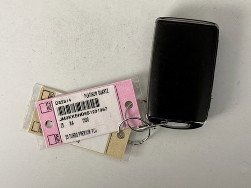 Used 2025 MAZDA CX-90 3.3 Turbo w/ Premium Plus Pkg image 10