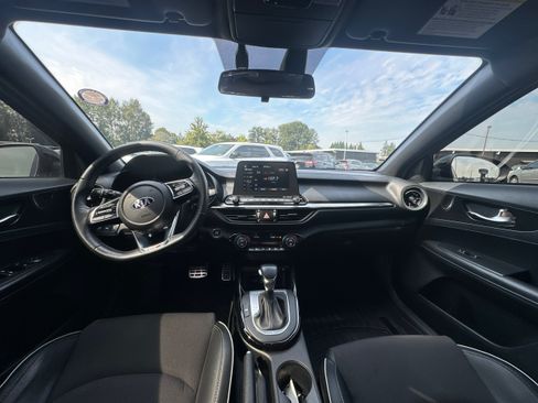 Used 2020 Kia Forte GT-Line w/ GT-Line Premium Package FWD image 28