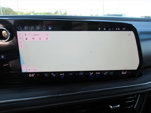 Used 2025 Chevrolet Suburban Premier image 29