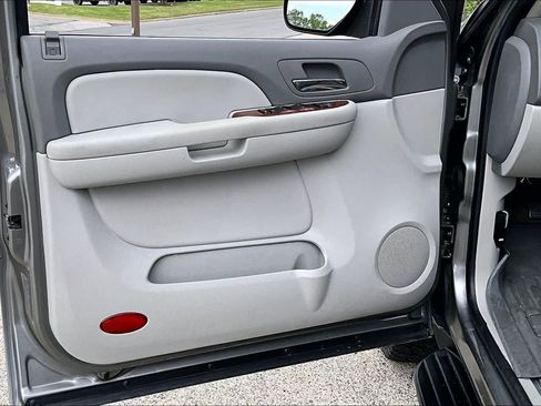 Used 2007 Chevrolet Avalanche LT w/ LT Preferred Equipment Group image 21