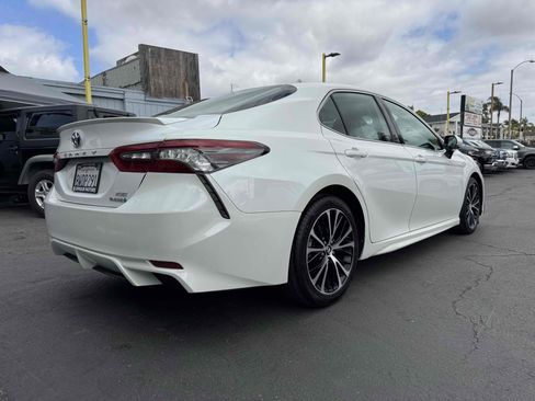 Used 2021 Toyota Camry XSE w/ Navigation Upgrade Package FWD image 5