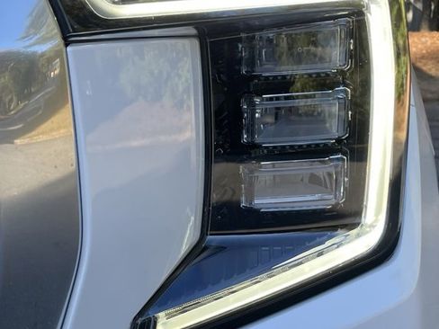 Used 2022 GMC Yukon XL Denali w/ Max Trailering Package image 14