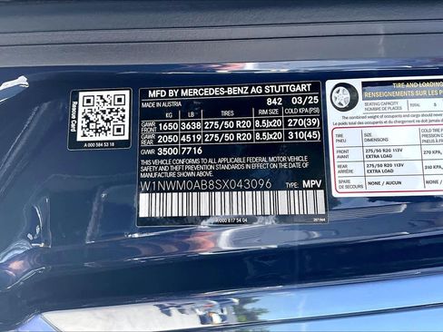 Used 2025 Mercedes-Benz G 580 w/ EQ Technology image 30