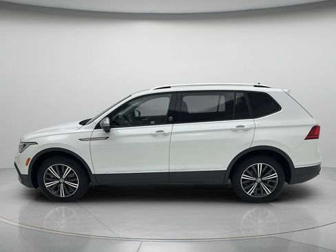 Used 2024 Volkswagen Tiguan Wolfsburg Edition AWD/4WD image 7