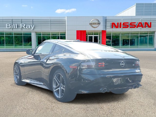 Certified 2025 Nissan Z Sport w/ Floor Mat Package RWD image 4