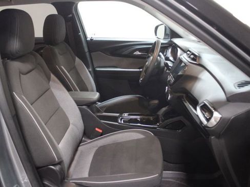Used 2023 Chevrolet TrailBlazer LT w/ Convenience Package FWD image 23