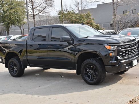 Used 2025 Chevrolet Silverado 1500 Custom Trail Boss w/ Midnight Edition image 5