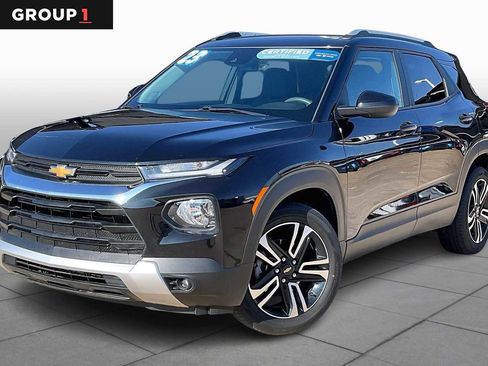 Certified 2023 Chevrolet TrailBlazer LT w/ Convenience Package image 1
