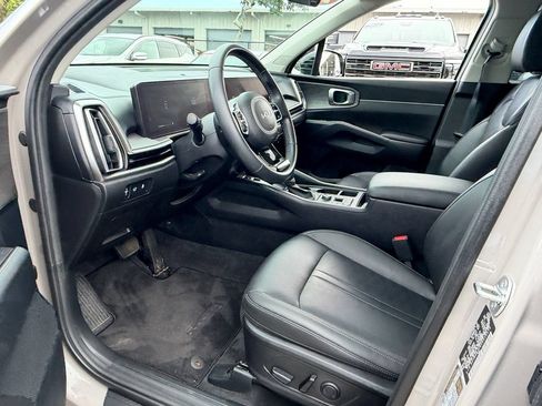 Used 2025 Kia Sorento X-Line EX AWD/4WD image 11