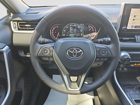 Used 2023 Toyota RAV4 XLE Premium FWD image 38