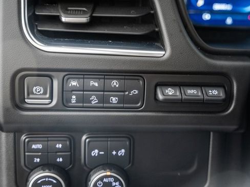 Used 2022 Chevrolet Tahoe High Country image 39