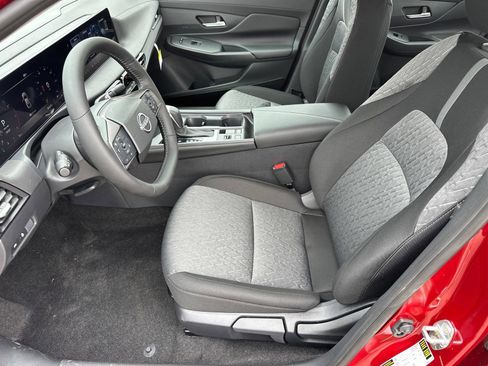 New 2026 Nissan Sentra SV w/ SV Convenience Package FWD image 9