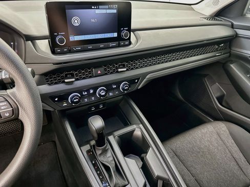 Used 2024 Honda Accord EX image 25