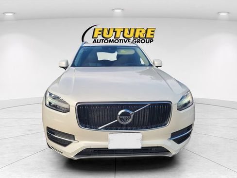 Used 2019 Volvo XC90 T6 Momentum w/ Advanced Package AWD/4WD image 2