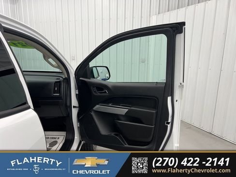 Used 2021 Chevrolet Colorado LT w/ Fleet Safety Package image 11