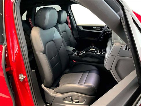 Used 2026 Porsche Cayenne S AWD/4WD image 22