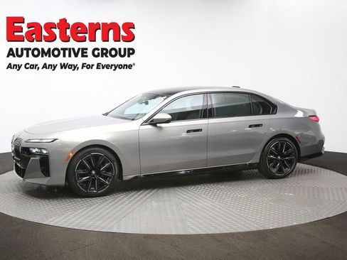 Used 2023 BMW 760i xDrive w/ Executive Package AWD/4WD image 62