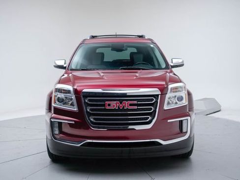 Used 2017 GMC Terrain SLT image 11
