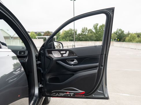 Used 2021 Mercedes-Benz GLE 350 4MATIC w/ Premium Package image 39