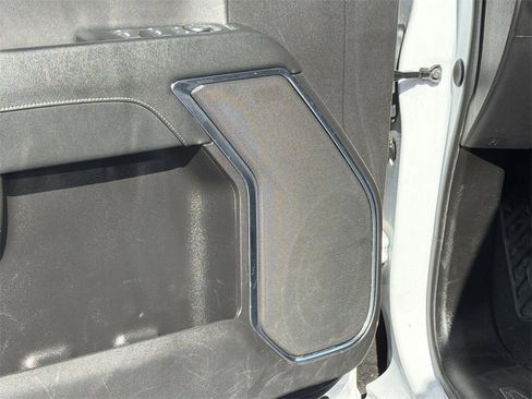 Used 2024 GMC Sierra 1500 SLT image 21
