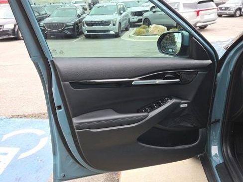 Certified 2024 Kia Seltos SX w/ SX Sunroof Package image 10