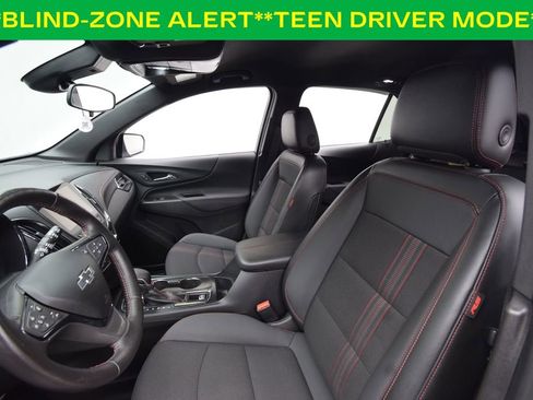 Used 2022 Chevrolet Equinox RS w/ Infotainment Package image 19