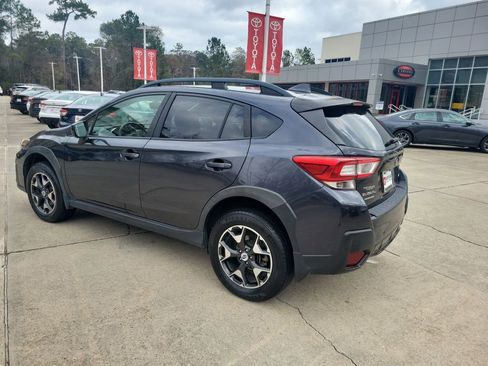 Used 2018 Subaru Crosstrek 2.0i Premium image 3