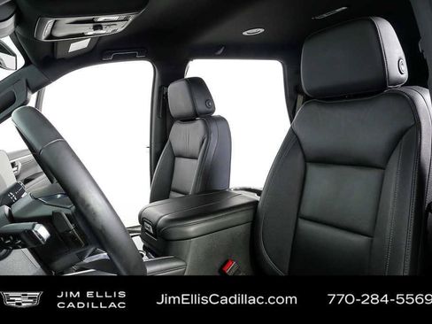 Used 2025 Chevrolet Tahoe LT AWD/4WD image 5