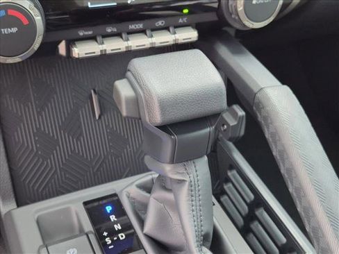 New 2026 Toyota 4Runner SR5 AWD/4WD image 11