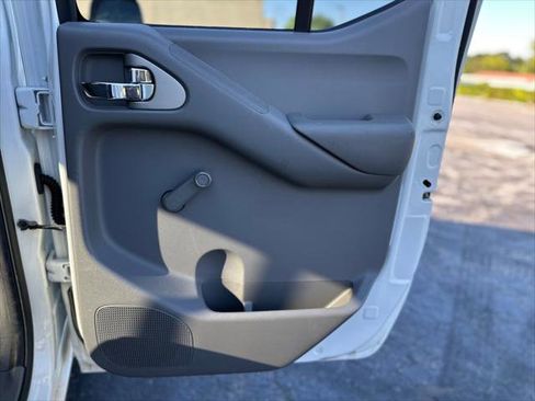 Used 2018 Nissan Frontier S RWD image 21
