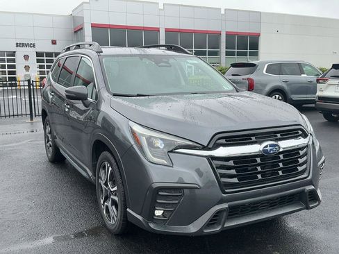 Used 2023 Subaru Ascent Limited AWD/4WD image 3