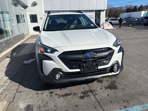 Certified 2025 Subaru Outback Premium w/ Popular Package #1A image 3