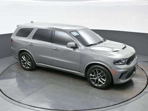 Used 2022 Dodge Durango R/T w/ Tow 'N Go Package AWD/4WD image 41