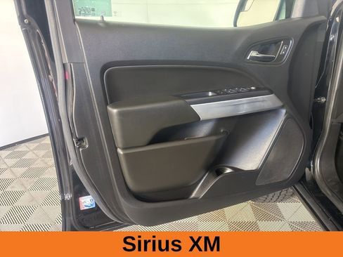 Used 2020 Chevrolet Colorado LT w/ Safety Package image 9