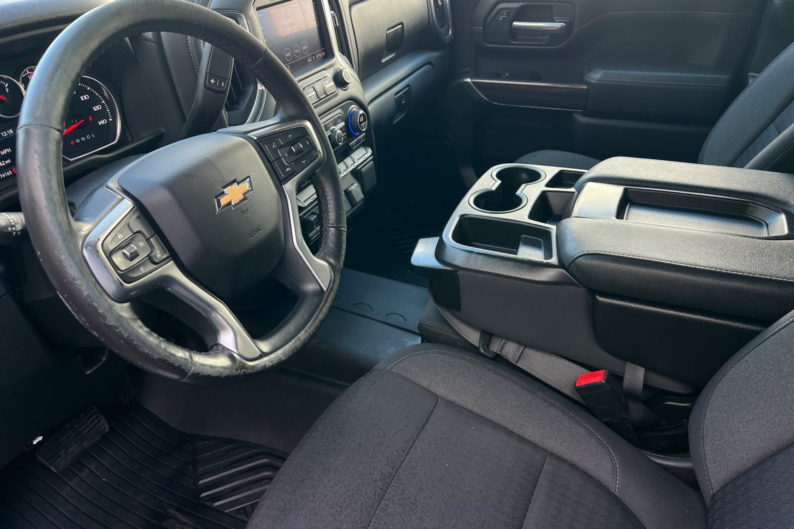 Used 2022 Chevrolet Silverado 2500 LT w/ Convenience Package AWD/4WD image 11