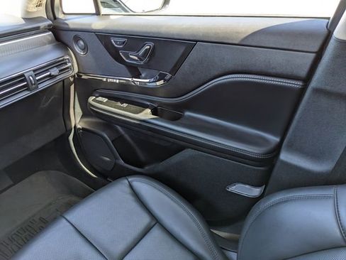 Used 2025 Lincoln Corsair Reserve w/ Equipment Group 202A image 17