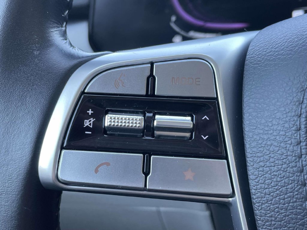 Used 2025 Kia Telluride S FWD image 31
